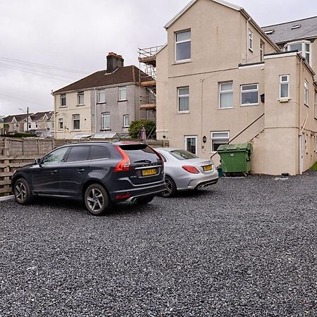 Alexandra Lodge Swansea Bagian luar foto